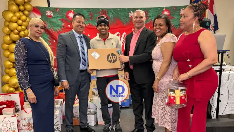 NOTISDOM FOTOS PF2025 2025 12 22T065610.986 Lealtad Política celebra su tradicional gala de Navidad y fin año con gran fiestón 2025 en Nueva York