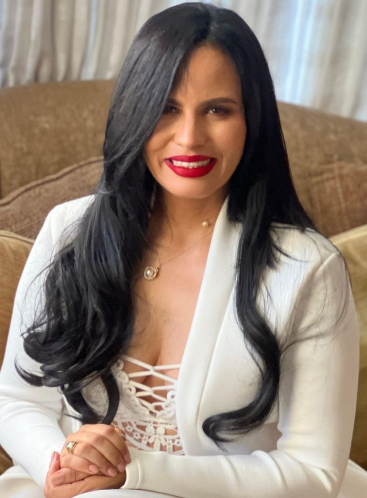 Odil Beato Hernandez Odil Beato, tesorera del Colegio de Periodistas del DN, renuncia a su puesto