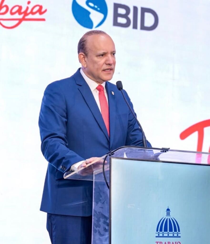 Ulises Rodriguez 5 Alcalde de Santiago valora jornada “Tu empleo está aquí”