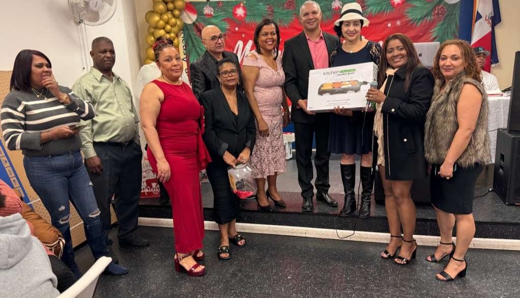 WhatsApp Image 2025 12 21 at 12.45.19 AM 1 Lealtad Política celebra su tradicional gala de Navidad y fin año con gran fiestón 2025 en Nueva York