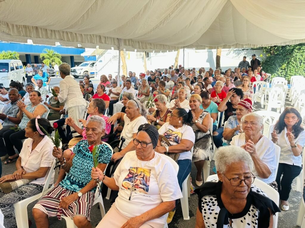 Cruz Jiminian rinde homenaje a la Virgen de la Altagracia 1 Cruz Jiminián rinde homenaje a la Virgen de la Altagracia con misa de Acción de Gracias