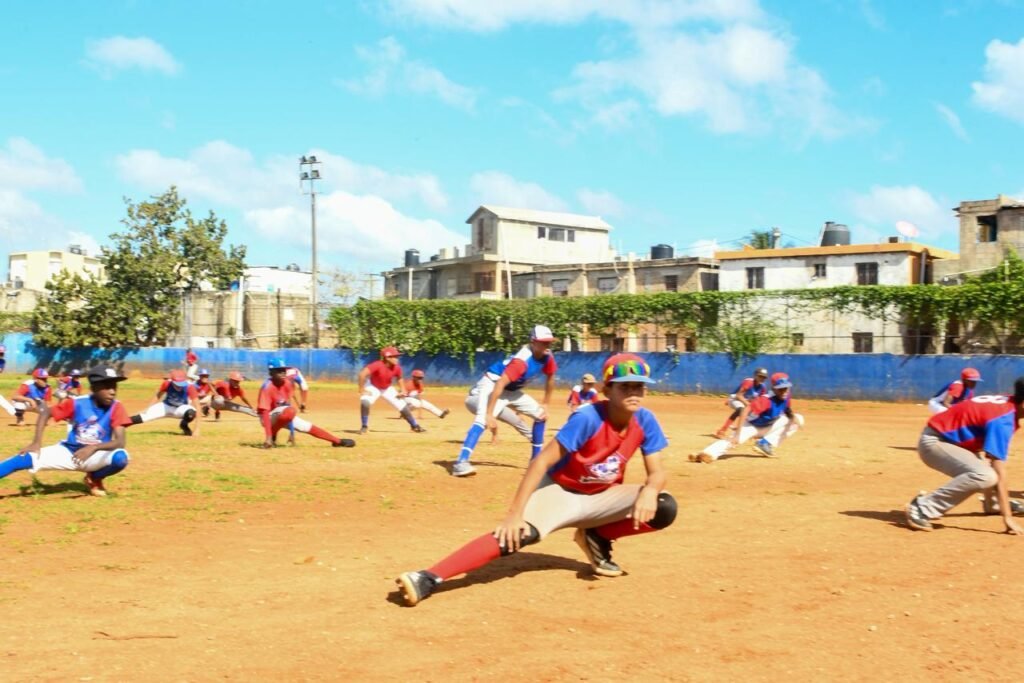 DCNB 1 DCNB impacta a más de 2,000 niños con entrenamientos y charlas didácticas
