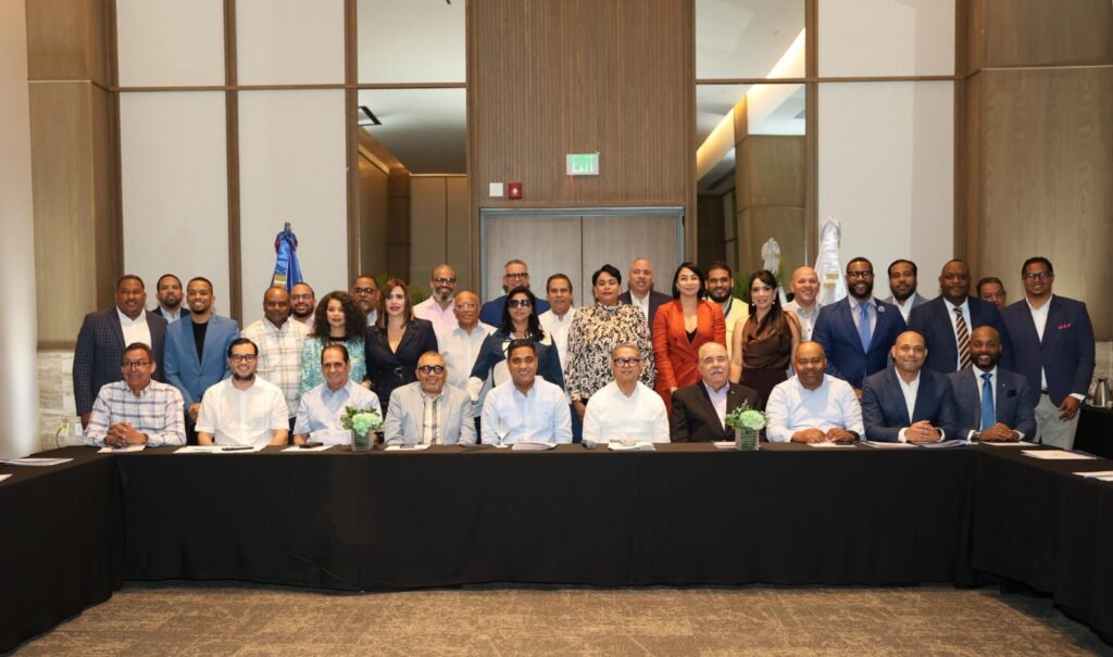 Kelvin Cruz 6 Kelvin Cruz anuncia retorno de los Juegos de Semana Santa y respaldo total a los Centroamericanos 2026