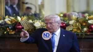 Trump dice que toma mucha aspirina por “superstición” y asegura tener “buena genética»