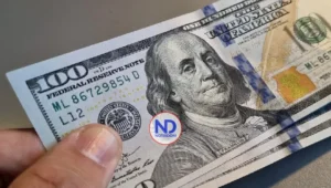 El dólar bajó dos centavos; este jueves era vendido a RD$63.83