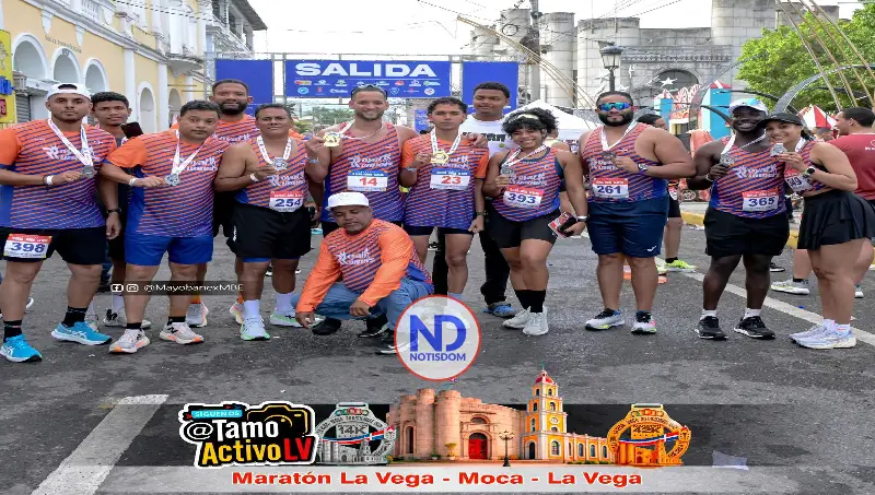 Royal Runners se consolida en Maratón La Vega–Moca–La Vega 2 Royal Runners se consolida en Maratón La Vega–Moca–La Vega