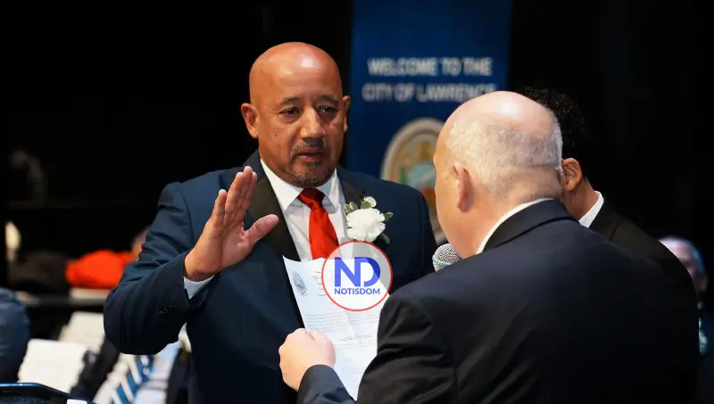 Brian DePeña se juramenta como alcalde de Lawrence por segunda ocasión