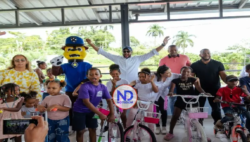 Senador Gustavo Lara encabeza “La ruta de la Felicidad” en SC 2 Senador Gustavo Lara encabeza “La ruta de la Felicidad” en SC