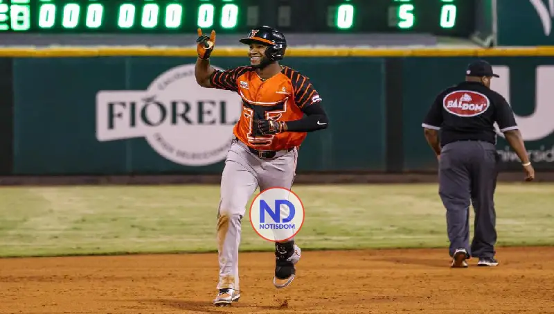 Distinguen a Bryan de la Cruz como jugador mas valioso 2 Distinguen a Bryan de la Cruz como jugador mas valioso