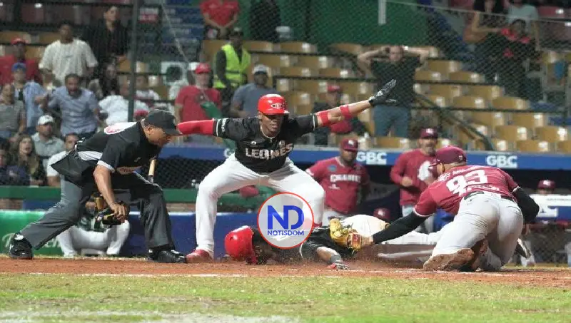 Leones asumen liderato round robin beisbol; Aguilas triunfan