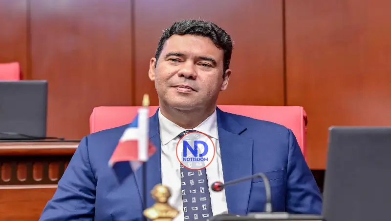 Senador propone modificar Constitución para frenar la perención de proyectos en Congreso