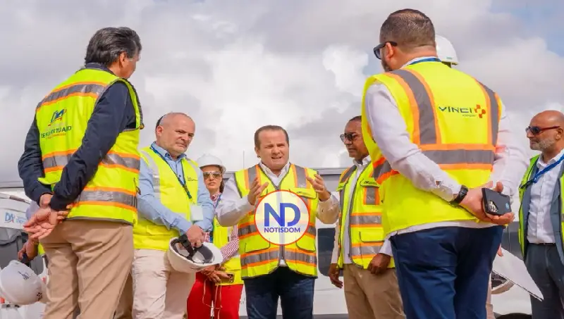 Aerodom recibe al ministro de la Presidencia para presentar avances transformadores en AILA