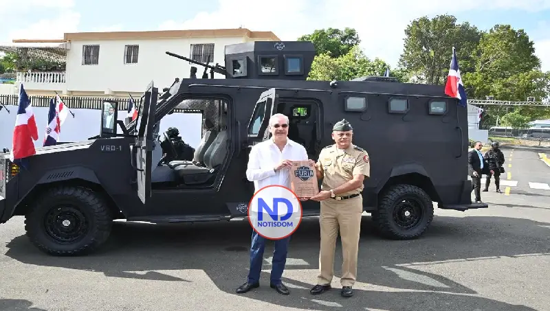 Presentan un primer vehículo blindado diseñado en la RD