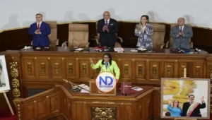 Delcy acusa EE.UU de impedir a Venezuela vender su petróleo