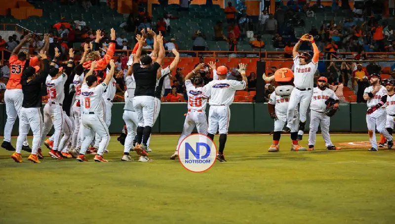 Toros se afianzan segundo lugar clasificación; Aguilas triunfan 2 Toros se afianzan segundo lugar clasificación; Aguilas triunfan