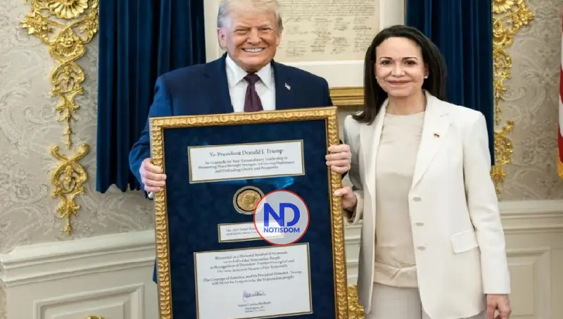 Machado dice le «presentó» a Trump medalla Nobel de la Paz