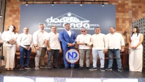 Los Plus RD realizan panel con Nelson Cruz, reconocen a Yasser González e invitan a Luis Arraez