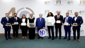 BCRD entrega premios de su concurso anual de economía