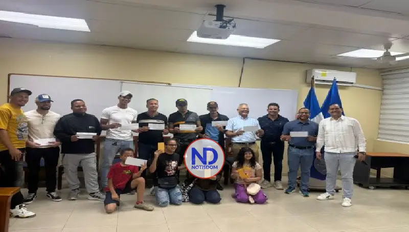 Premian ganadores del Torneo Provincial de Ajedrez en Bonao