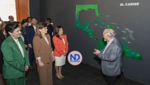 Embajadora de EE.UU. y vicepresidenta Raquel Peña visitan el Centro León