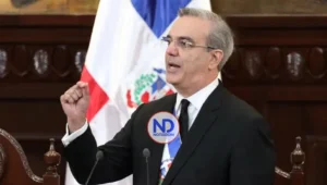 Presidente Abinader reitera apoyo a la democracia en Venezuela tras crisis política y militar