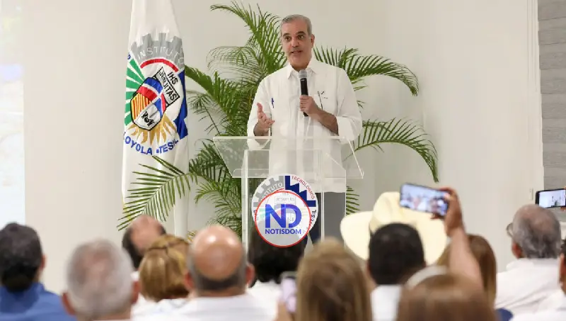 Abinader impulsa educación en la frontera con 400 becas y expansión del Instituto Loyola en Dajabón 2 Abinader impulsa educación en la frontera con 400 becas y expansión del Instituto Loyola en Dajabón