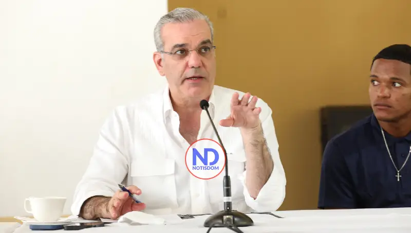 NOTISDOM FOTOS PF2026 13 Presidente Abinader exhorta a jóvenes de Neiba a aprovechar becas universitarias del Estado