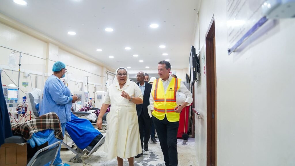 Ito Bisonó realiza visita de supervisión al Hospital Docente Padre Billini 2 Víctor -Ito- Bisonó 1