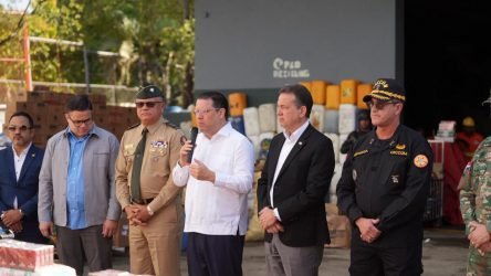 Yayo Sanz Lovaton 1 Gobierno destruye más de 24 millones de productos ilegales