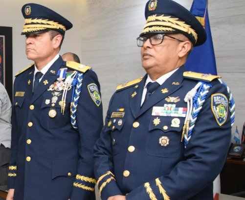Andres Modesto Cruz Cruz 1 Faride Raful juramenta al nuevo director general de la Policía Nacional