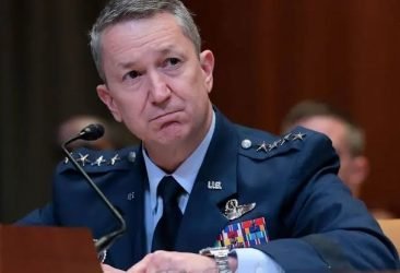 Dicen Pentágono ha alertado a Trump sobre los riesgos en Irán 3 Dan Caine 1 Dicen Pentágono ha alertado a Trump sobre los riesgos en Irán