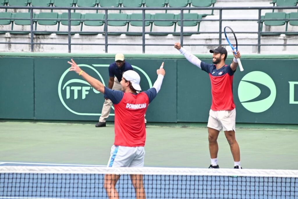 RD le gana a Letonia en Copa Davis 2026; reconocen al director de Fedotenis, Persio Maldonado 3 Equipo dominicano de Tenis 1 RD le gana a Letonia en Copa Davis 2026; reconocen al director de Fedotenis, Persio Maldonado