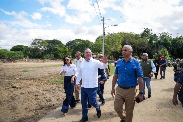 Francisco Oliverio Espaillat 1 RD dice no tiene «reversa» plan reducir mano de obra haitiana