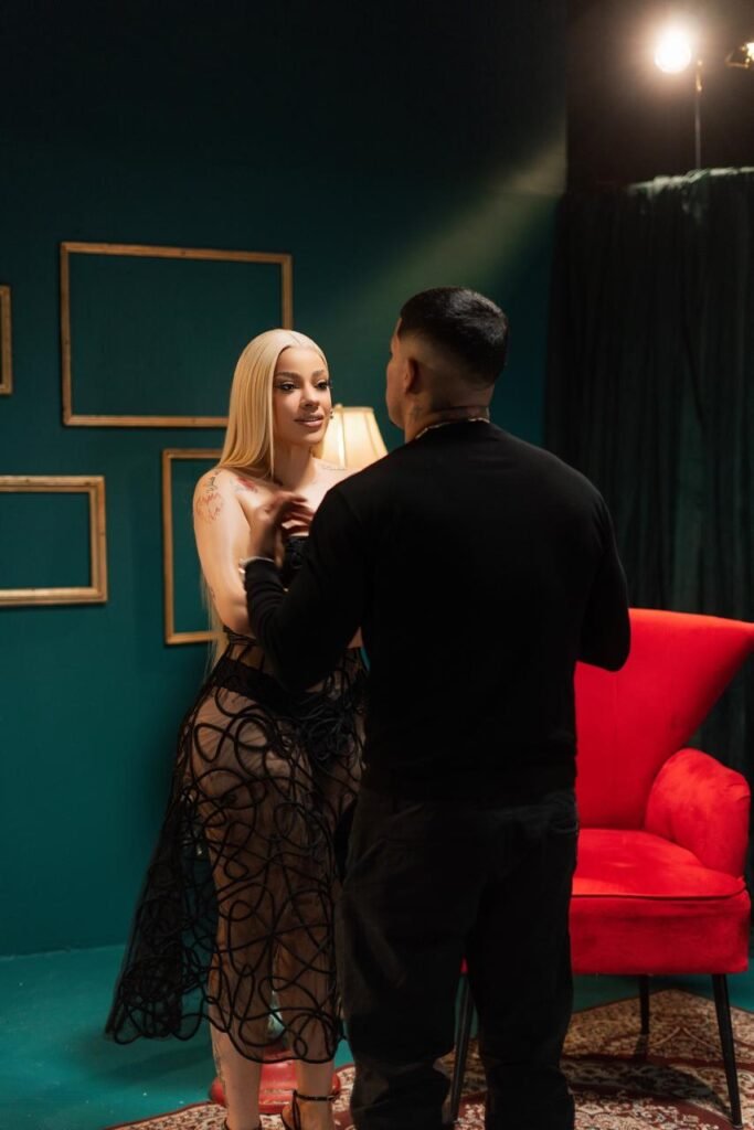 Insuperable y Michael Flores 1 La Insuperable y Michael Flores cantan al amor y al desamor en nuevo sencillo junto a Alofoke Music Sounds