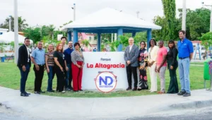 Domicem y Ayuntamiento de Sabana Grande de Palenque inauguran parque » La Altagracia»