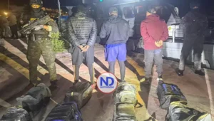 Ocupan 136 paquetes cocaína en lancha en costa este de RD