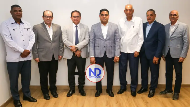 Fedoboxa se reúne con Kelvin Cruz para solucionar problemas de boxeo en ruta a Juegos SD2026