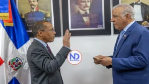 Geraldo Espinosa asume como contralor general de la República