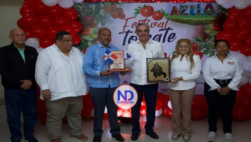 Abinader inaugura Festival del Tomate Azua 2026 y participa en juramentación directiva Clúster del Tomate