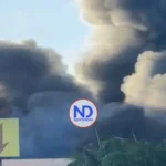 Incendio afecta establecimiento comercial en la avenida Charles de Gaulle