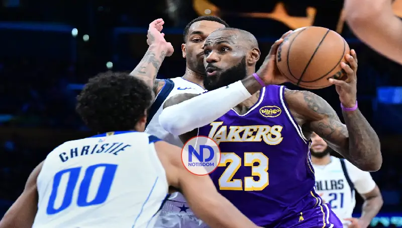 124-104. El ‘ex’ Doncic ve desde el banquillo el triunfo de los Lakers ante los Mavericks 2 124-104. El ‘ex’ Doncic ve desde el banquillo el triunfo de los Lakers ante los Mavericks