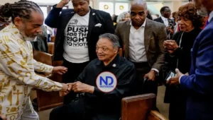 Fallece el reverendo Jesse Jackson, luchador por los derechos que aspiró a la presidencia