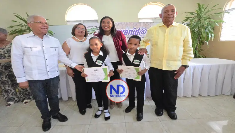 Fundación imparte cursos de inglés a jóvenes de Neiba y Tamayo