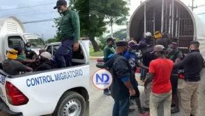Dominicana deporta a 977 haitianos sin documentos 