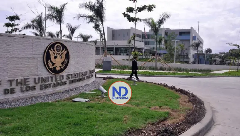 Agente encubierto grabó a supervisor de la DEA que le entregó visa en un parqueo por US$10,000