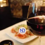 Vino y dieta moderada reducen mortalidad, indica estudio