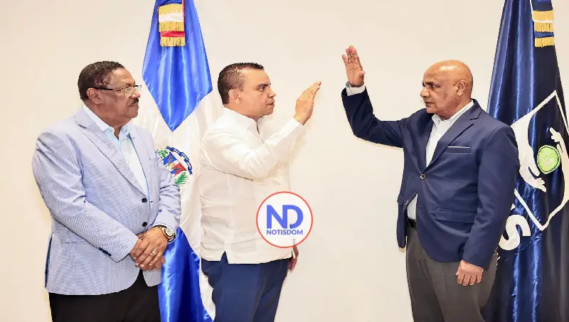 Juramentan a Rafael de Luna como coordinador nacional de hospitales