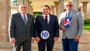 Iglesia de Jesucristo celebra el Mes de la Patria con acto a la Bandera