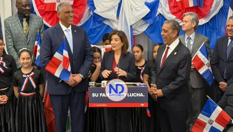 NY iluminará 16 lugares con los colores bandera RD este 27 Feb. 2 NY iluminará 16 lugares con los colores bandera RD este 27 Feb.