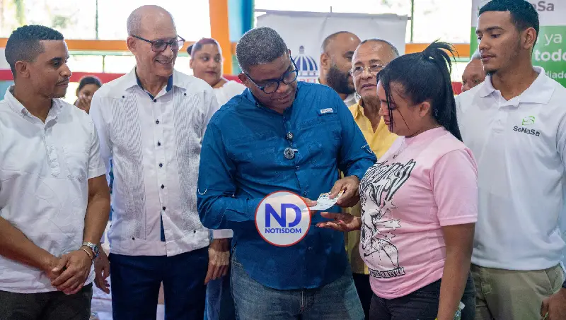 NOTISDOM FOTOS PF2026 2026 02 13T002210.771 Propeep lleva jornada “Primero Tú” a Villa González y respalda a familias del sector tabacalero